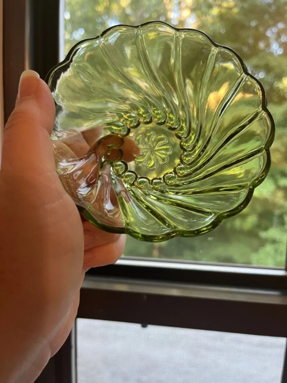 Vintage Hazel Atlas Green Glass Bowl Colonial Swirl Design 5